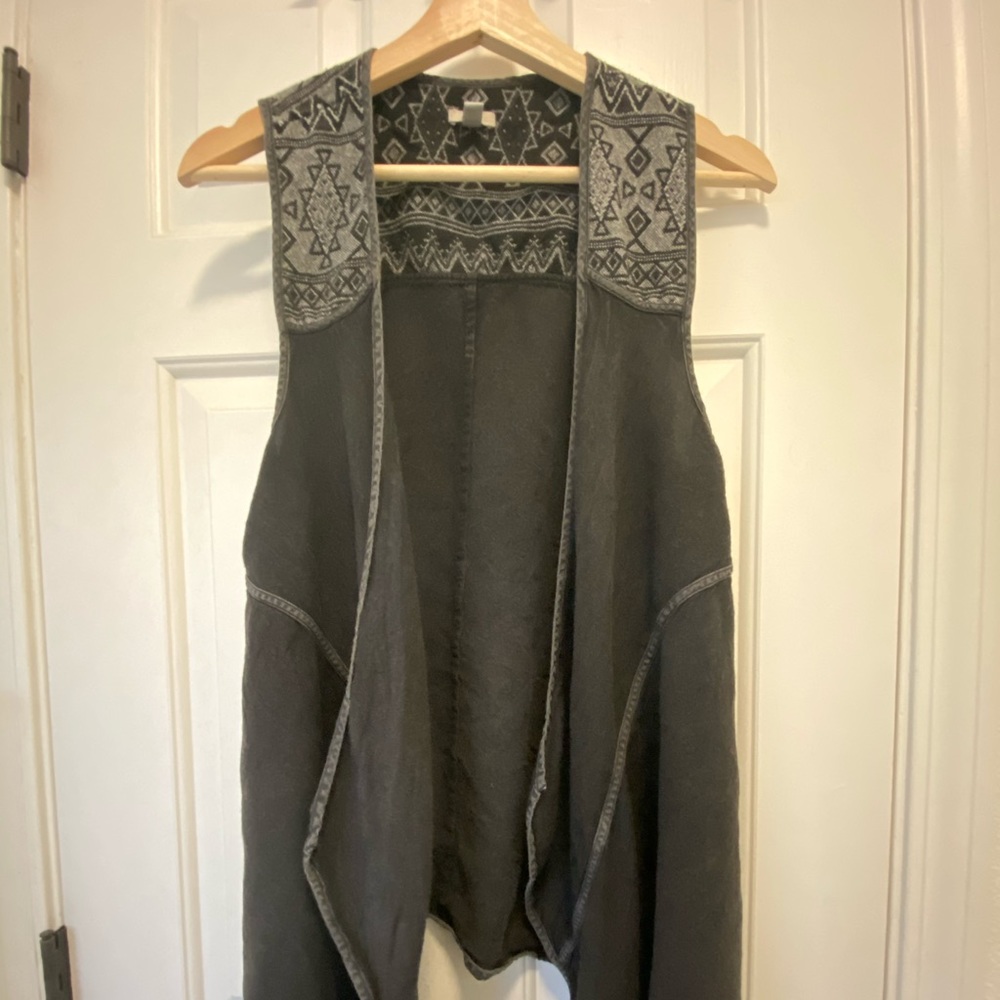 Charcoal summer open cardigan with pattern